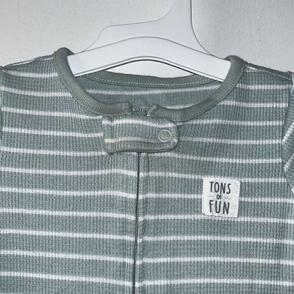 Tons of fun carters pajamas - Picture 2 of 3